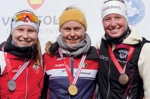 PALLEN: Victoria H. Bjørnstad, Anine Lome og Ragne Wiklund.