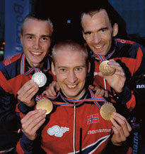 GODE MINNER: Trioen med individuelle medaljer under VM 2019.